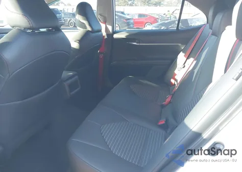 2022 Toyota Camry Trd z USA, uszkodzony, nr VIN 4T1KZ1AK4NU071623